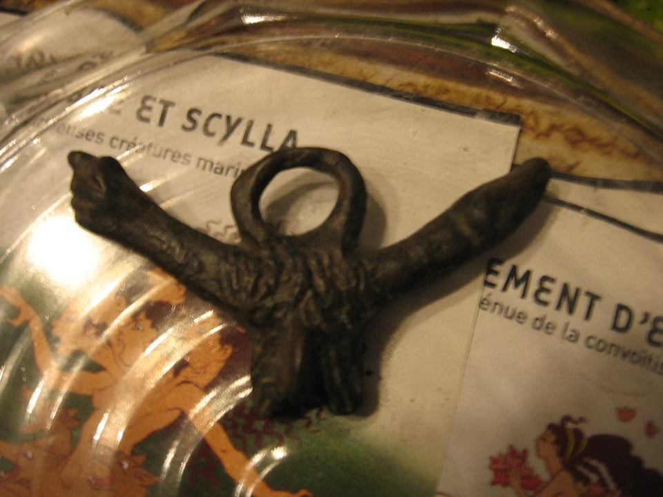 Pendentif phallique   romain en bronze  --RARE--- symbole de la puissance eros ! - Photo 1/1