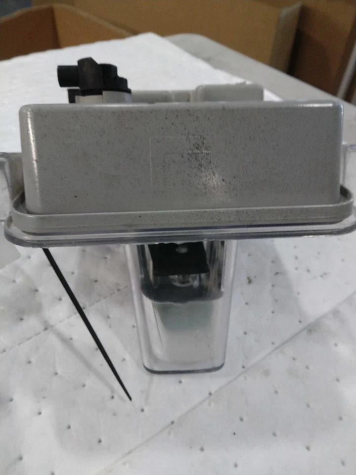 二手驾驶灯适合:2016 年福特 Expedition 雾驱动 LED C 级 — 第 2/4 张图片