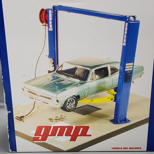 GMP Super Lift #9013 Diecast 1:18 Scale 2 Post Service Lift - Picture 2 of 11