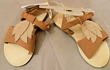 New Gymboree girl's sandals size 6