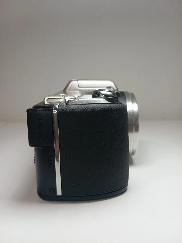 Olympus SP-600UZ Silver 12 MP - Image 4 of 4