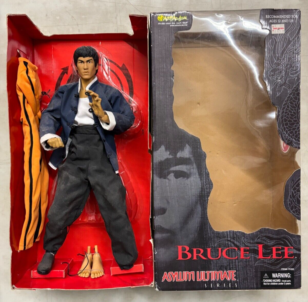 Art Asylum Ultimate Bruce Lee 18'' Action Figure with Box Missing