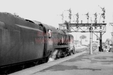 PHOTO  SR LOCO MERCHANT NAVY  35012 AT BASINGSTOKE