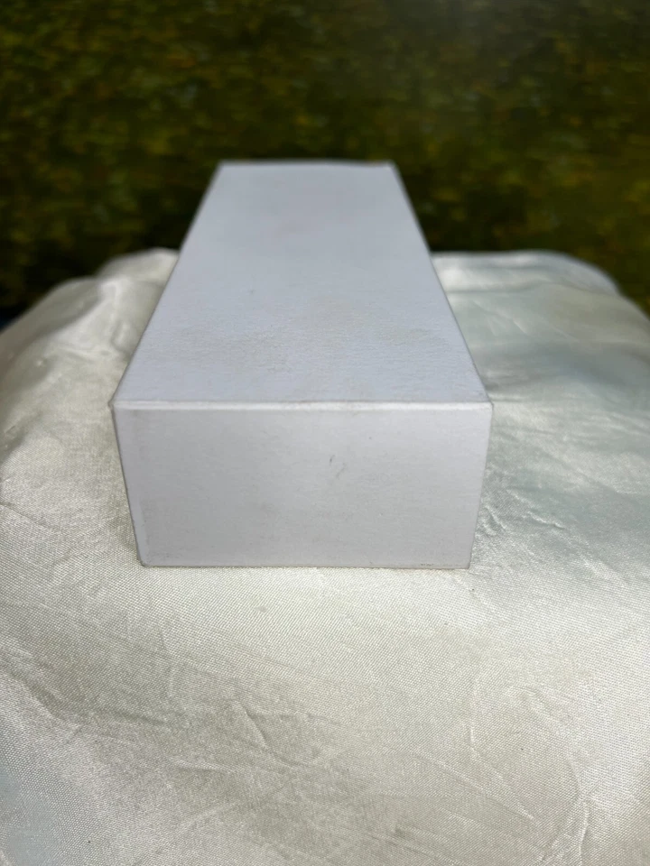 CLINIQUE BEYOND ROSE 100ML PERFUME SPRAY (NUEVO CON CAJA BLANCA) Foto 2 de 4