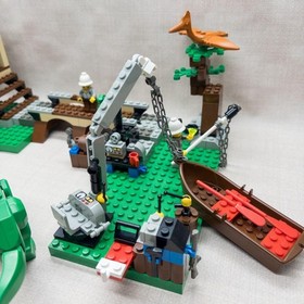 LEGO Dino Island Dino Research Compound 5987 In 2000 Used W/Manuals & Box As Is