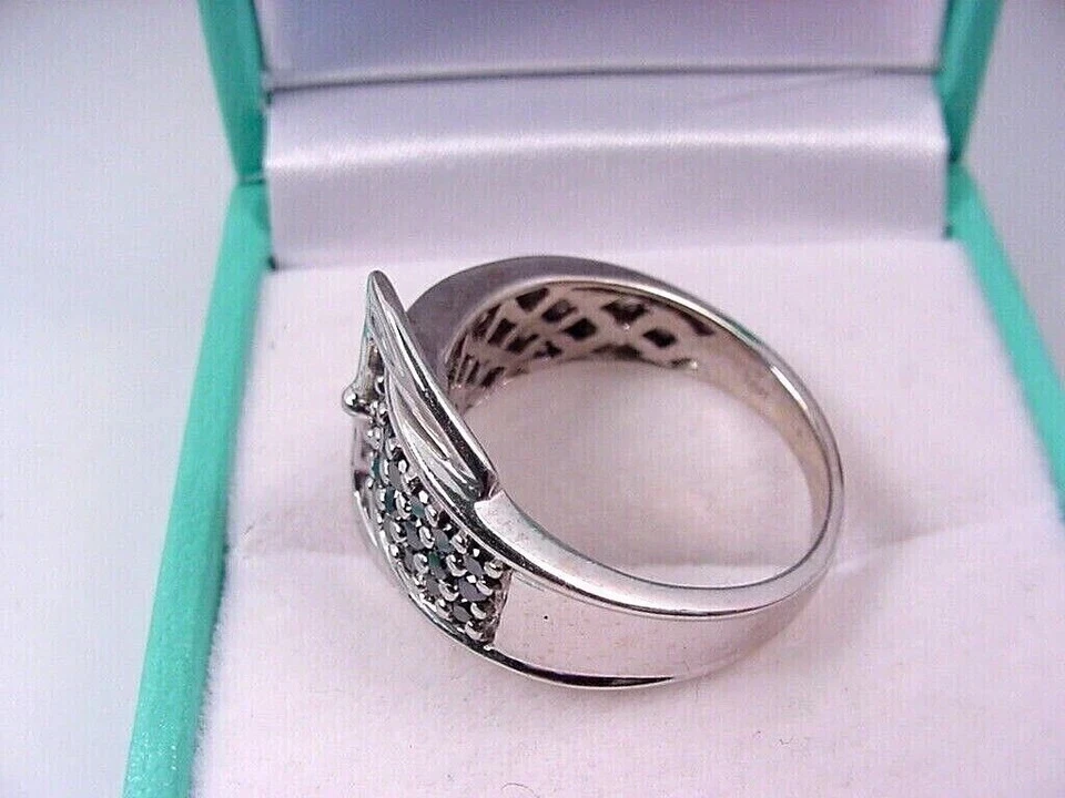 Anel de banda em forma de cinto de diamante preto simulado corte redondo 2 quilates folheado a ouro branco 14K - Imagem 3 de 4