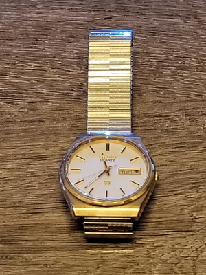 VINTAGE WATCH Seiko S3 Quartz FLEX BAND Japanese Made In Hony Gong