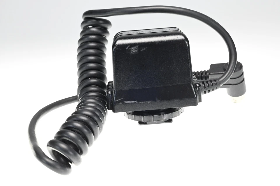 Quantum QF12 TTL Flash Adapter #G482 - Image 2 of 4