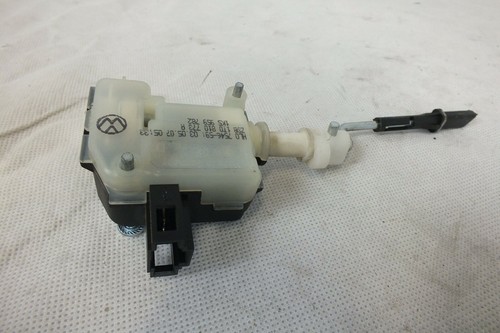 VW Touran 1T 06-10 Stellelement Stellmotor Tankklappe 1T0810773A