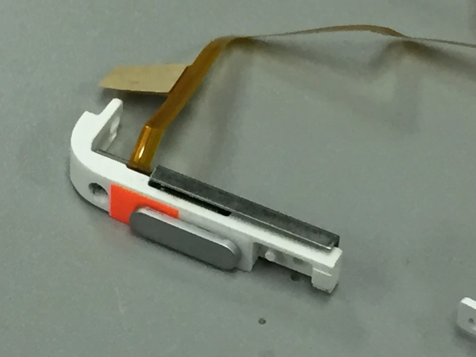 iPod Video 5th 5.5 Gen 60GB 80GB Audio Headphone Jack Hold Switch Assembly White - Image 4 of 4