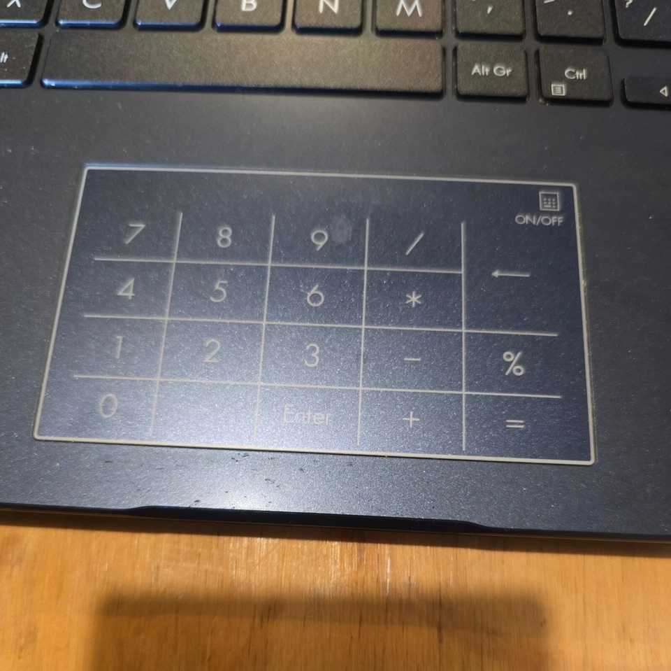 Asus VivoBook 14" Full Hd laptop L410MA Pentium Silver Windows 10 64Gb SSd 4Gb - Image 2 of 4