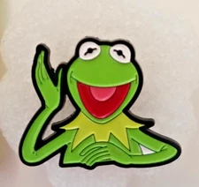 KERMIT THE FROG-SESAME STREET-ENAMEL PIN-SHIP ALL THE PINS YOU BUY FOR $4.99