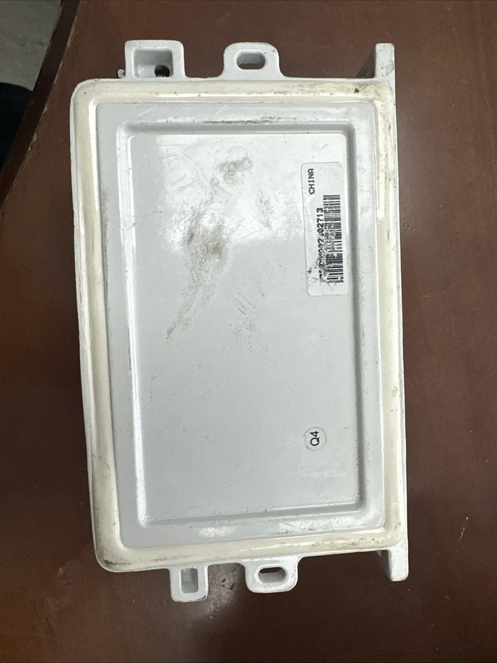 PCT-VC-9U CATV RF Antenna Amplifier 9-Way Distribution Splitter V M23 - Image 2 of 3