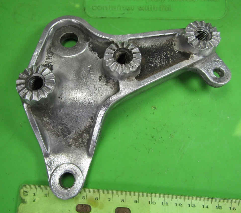 HONDA CB77, CB72 Honda Superhawk Left Foot Peg Bracket🔥 50652-268-010🔥Solid - Image 2 of 4