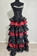 Juliet Gothic Prom Dress Size 4 Black Red Ruffle Tiered Corset Lace Up Rhineston