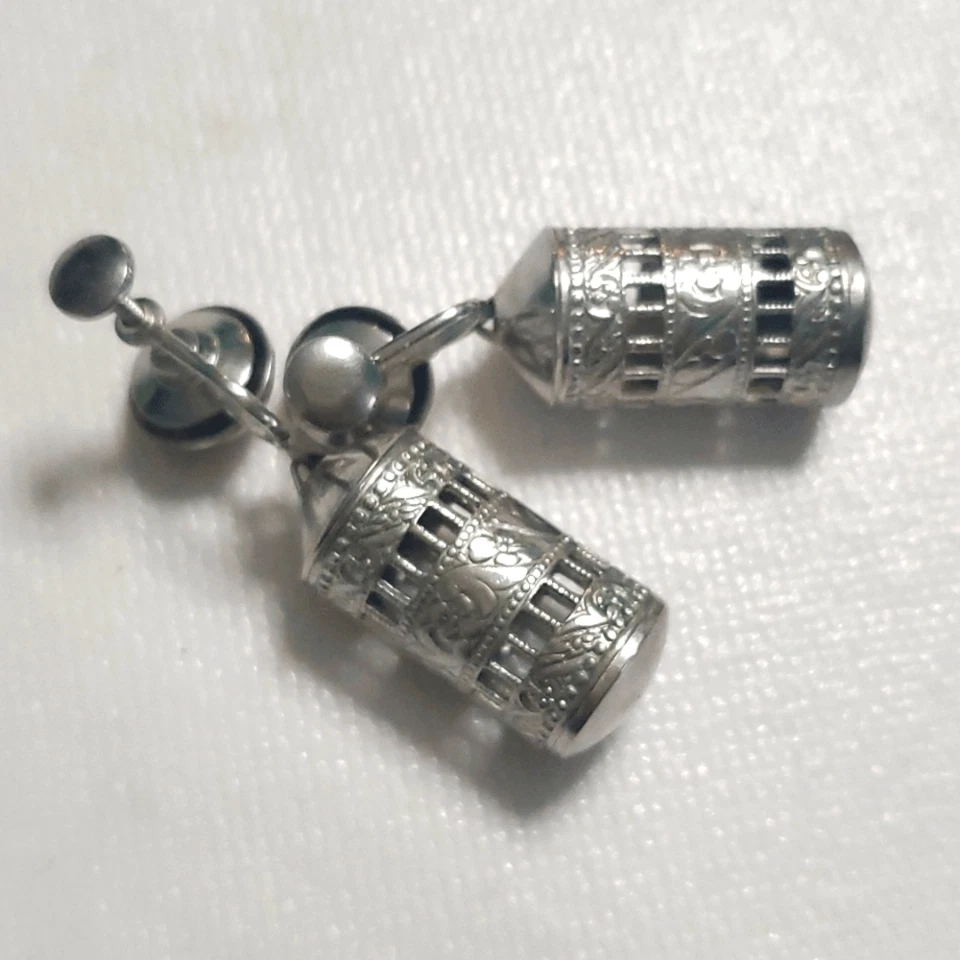 Vintage Tibetan Prayer Wheel Box Earrings Clip-on Silver Tone Filigree Foto 4 de 4