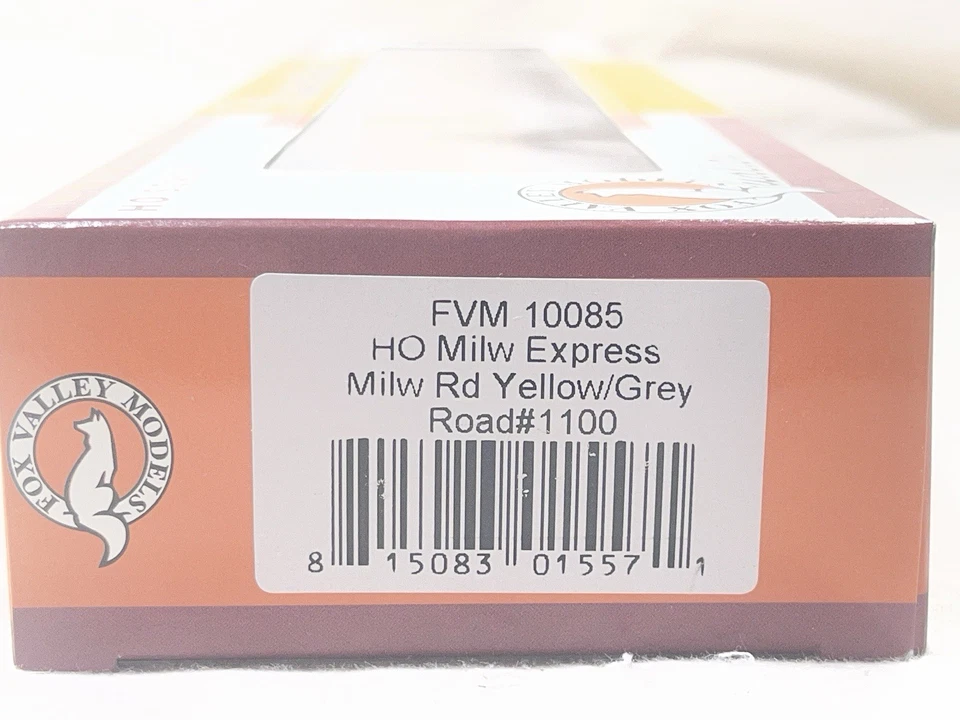 Fox Valley Hiawatha HO Milwaukee Express #1100 New Never Handled NOS Yellow Grey - Image 2 of 4