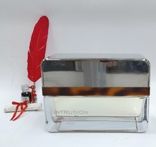 Giant Factice Intrusion By Oscar De La Renta For Women.