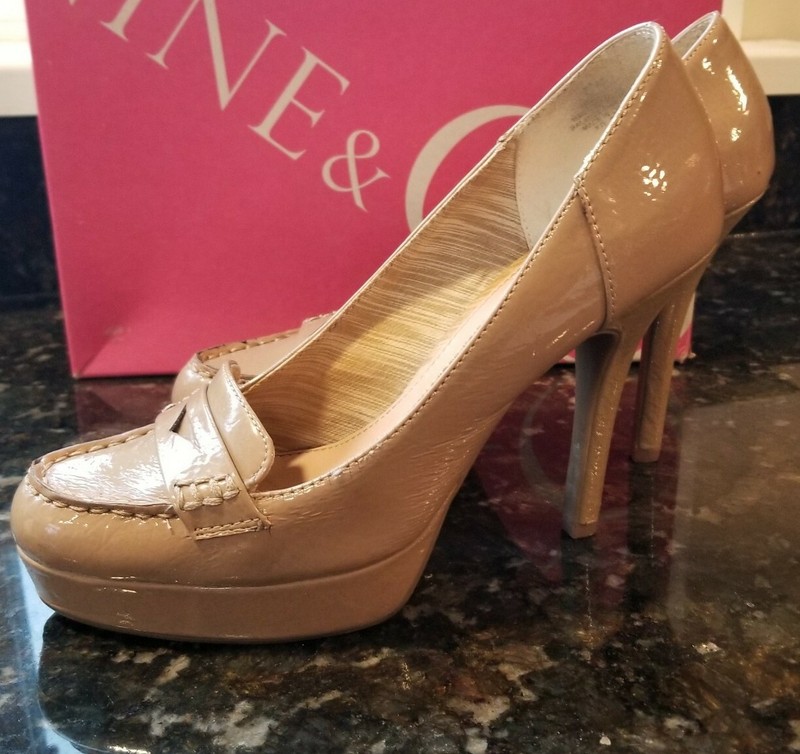NINE & CO. WINTOLA Light Taupe/Beige PATENT LEATHER PLATFORM PUMP 5" HEEL 7.5 M
