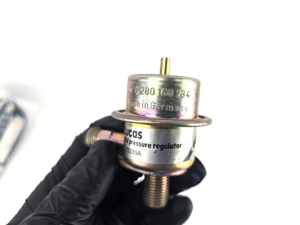 Nuevo de Lote Antiguo Regulador de Presión de Combustible Jaguar XJ6 XJS Lucas FPR EAC6314 73239A Foto 3 de 4