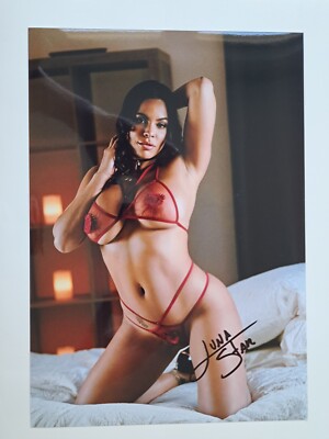 Luna Star Sexy Adult  Busty AVN Model signed 20x30 Foto Autogramm Autograph  IP2