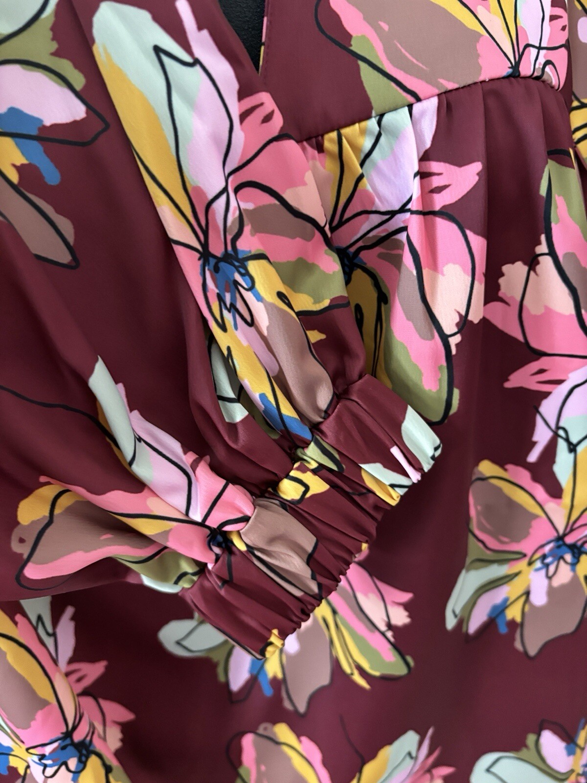 NWOT Crosby by Mollie Burch Gaines Top in Gallery Floral  ( L ) image 4