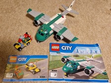 Lego City 60101 Frachtflugzeug mit Gepäckwagen