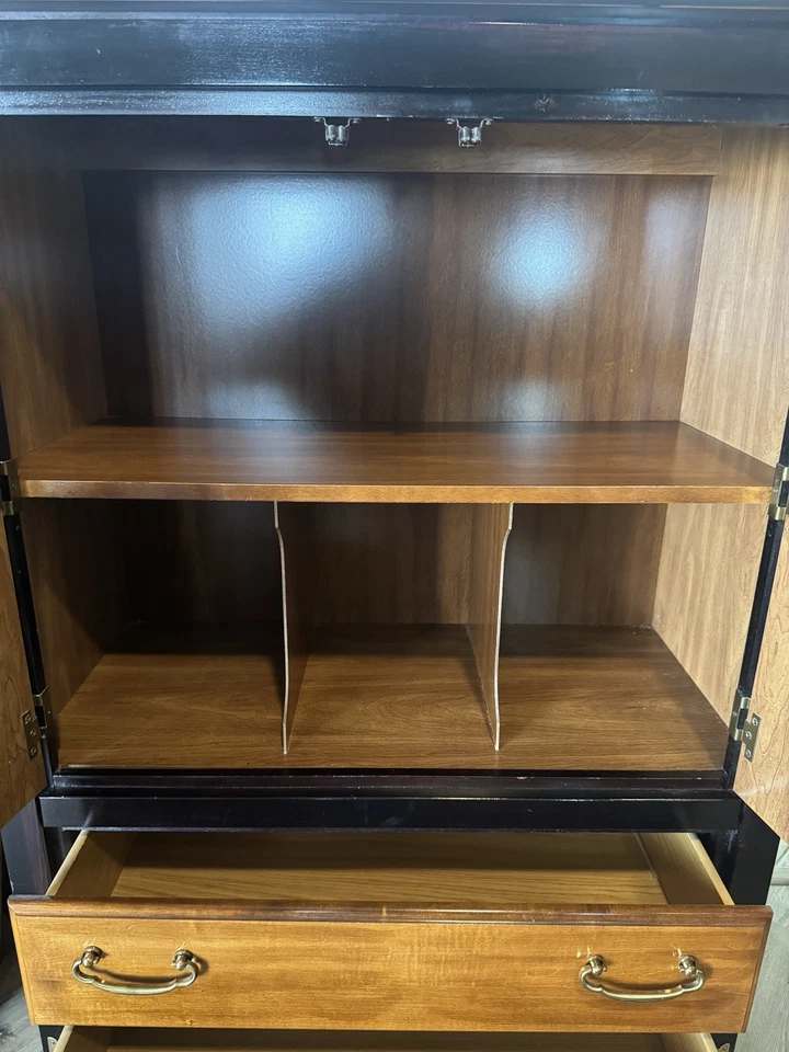 Modern Chinoiserie Style Wardrobe Armoire. Asian Motifs Hand Painted 56”x38”x18” - Image 3 of 4