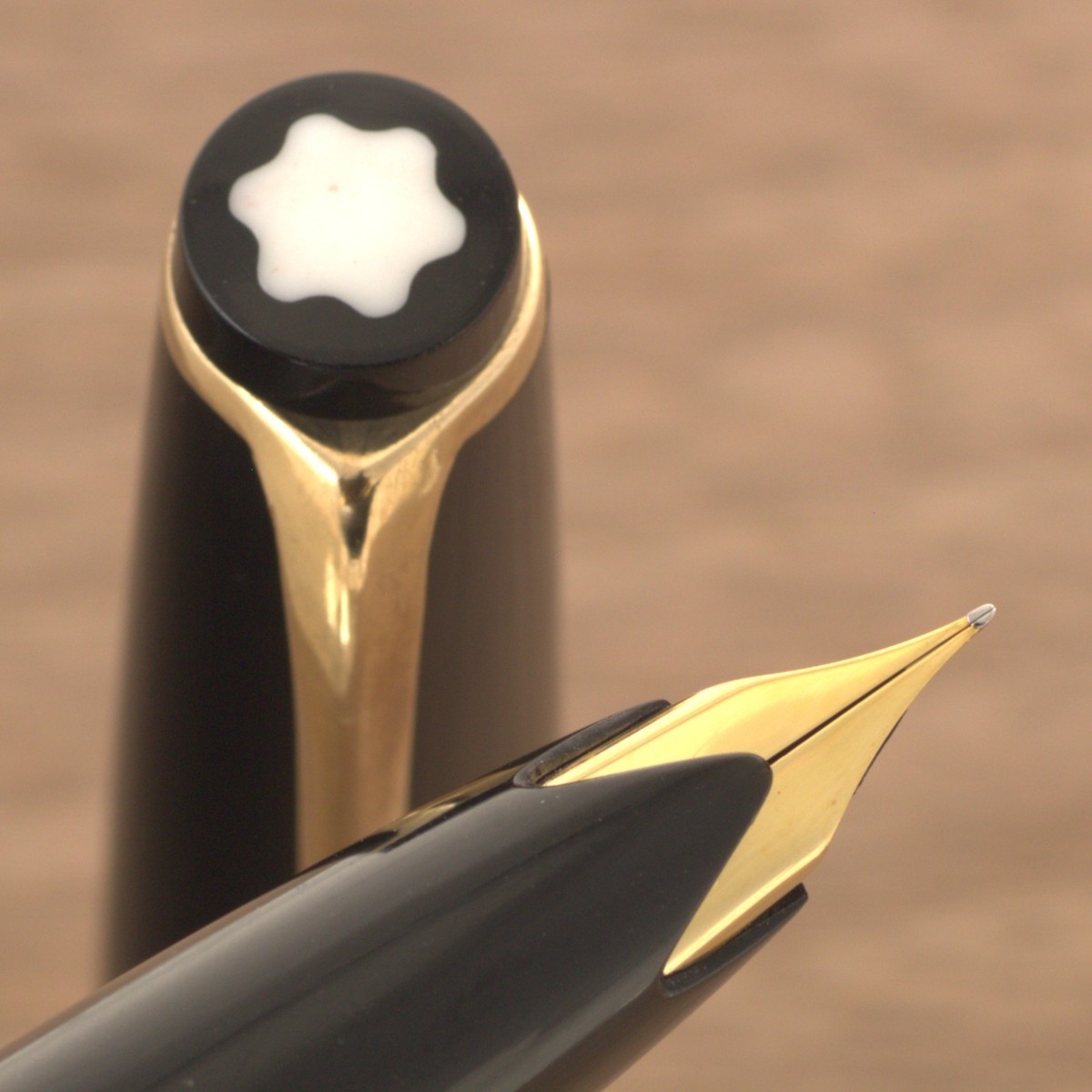 Montblanc 万年筆 ヴィンテージ Vintage 1960s Montblanc Meisterstuck No 14 18C EF Wing Nib