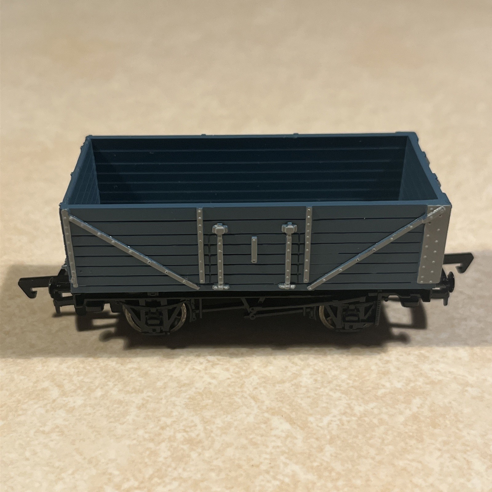 Picture 3 of 6