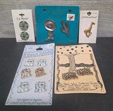 Vintage Buttons-Novelty Tiger, giraffe, Cat, Western, D6