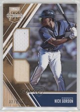 2017 Panini Elite Extra Edition Dual Materials Holo Gold 32/99 Nick Gordon s3g
