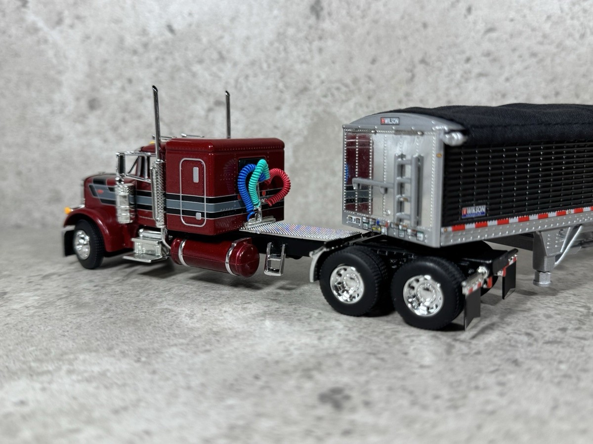 1/64 Peterbilt 379 w/ Wilson Grain Trailer Red/Black DCP By First
