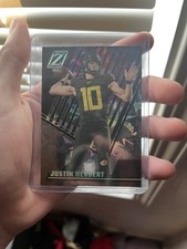 2023 Panini Chronicles Draft Picks Zenith Justin Herbert #18 Cracked Ice /11