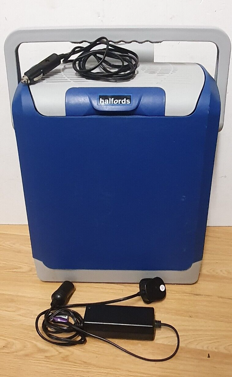 Halfords 24 litre 12v Electric portable Coolbox with car and mains