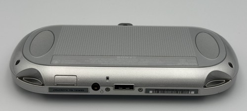 Sony PS Vita PCH-1000 Console Silver w/4GB memory, adapter Very Rare - Excellent - 第 15/20 張圖片