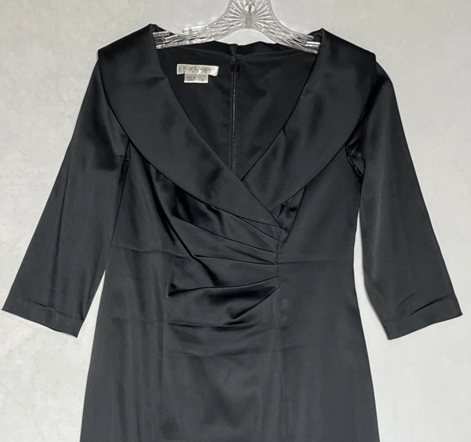 Vestido Vaina Kay Unger 4 Negro Satinado Cuello en V Mantón Cuello Acanalado Cóctel Formal Foto 3 de 4