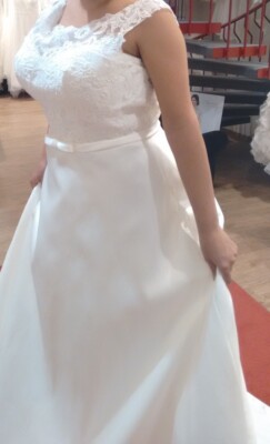 Neues Brautkleid von Kleemeier Kollektion Valerie, Größe 44 