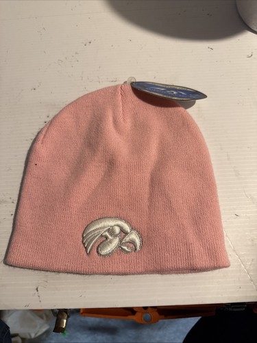 Iowa Hawkeyes Top Of The World Wintermütze/Beanie Pink One Size, Acryl Neu Etikett - Bild 1 von 4