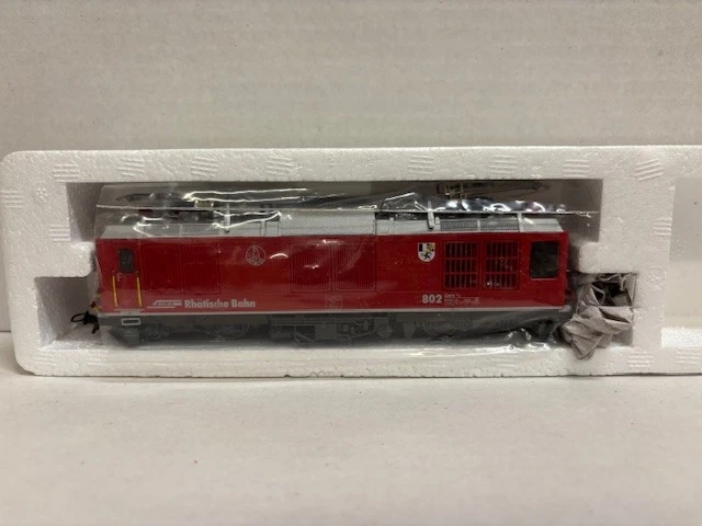 BEMO H0m Gem 4/4 802 Zweikraftlokomotibe RhB Rhätische Bahn 1267 112