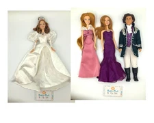 2007 Disney Enchanted GISELLE White Wedding Dress Doll + Pink Dress + Renaissanc