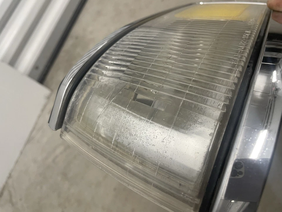 90 91 92 93 94 林肯镇汽车 LH 司机转向信号侧标记灯原始设备制造商 — 第 4/4 张图片