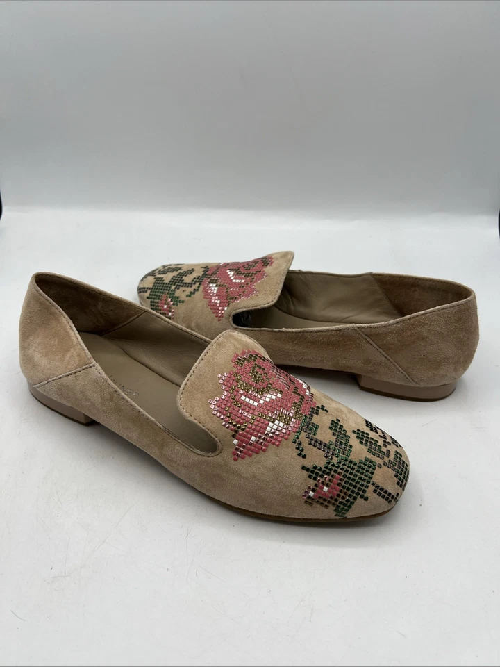 Mocasines 'Hiro' DONALD PLINER Florales Embellecidos Gamuza Tostada 7.5M $223 Foto 2 de 4