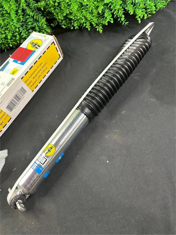 Amortiguador Bilstein, Jeep Wrangler 1997-2002 24-188180 Foto 3 de 4