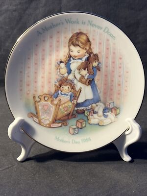 A Mother's Work Is Never Done Collectible Plate from Avon Mother's Day 1988 5 