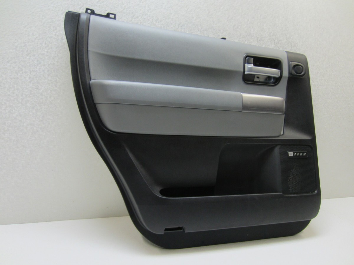 翔 08 09 10 11 12 13 14 15 16 SEQUOIA: Left Rear Door Trim Panel