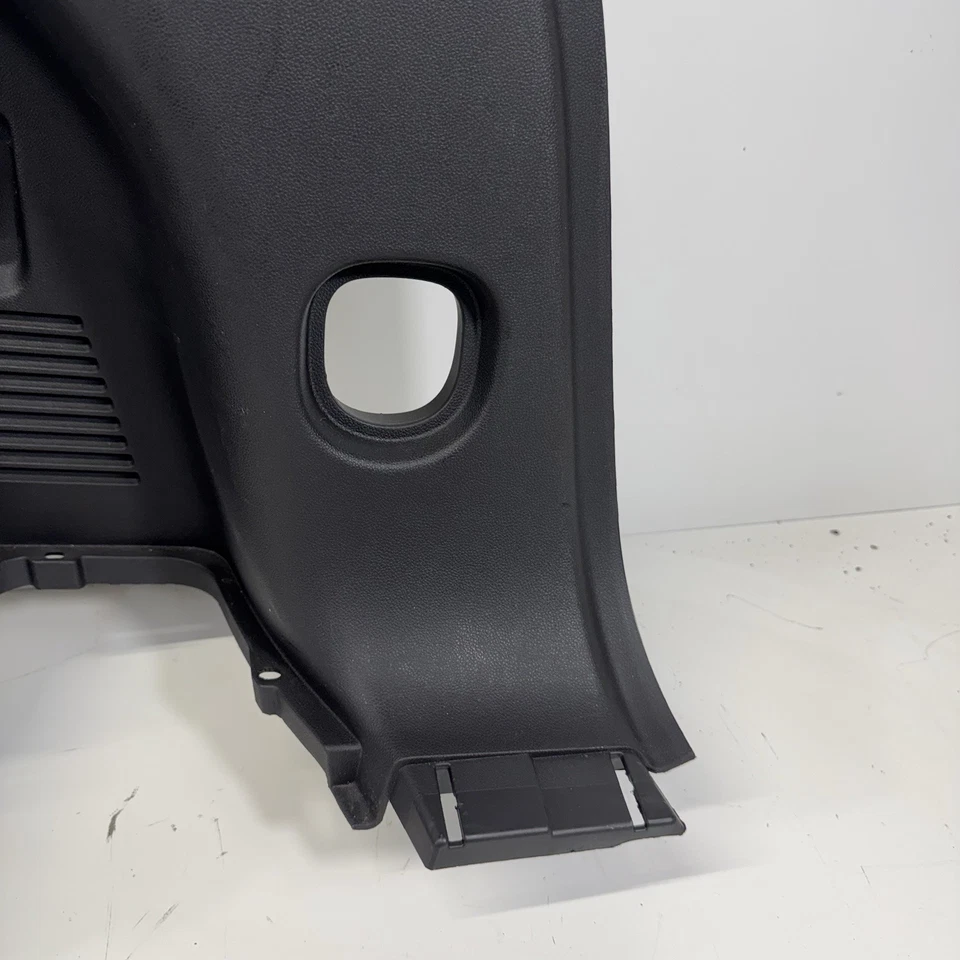 OEM CHEVROLET BLAZER 2019-2023 TRASERO DERECHO MALETERO CUARTO PANEL CUBIERTA MOLDURA Foto 3 de 4