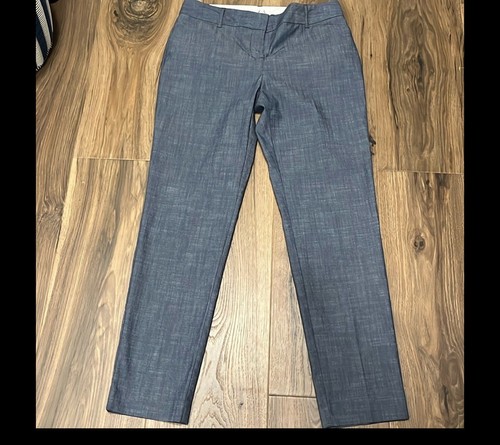 Van Heusen Classic Fit Straight Leg Ankle Pants Size 2