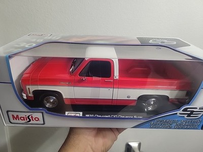 MAISTO 31467R Chevrolet - C-10 Pick-Up Cheyenne Super 1974 - Red