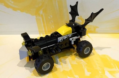 LEGO MINI BATMOBILE - Free From BARNES & NOBLE - Different Then Regular Build